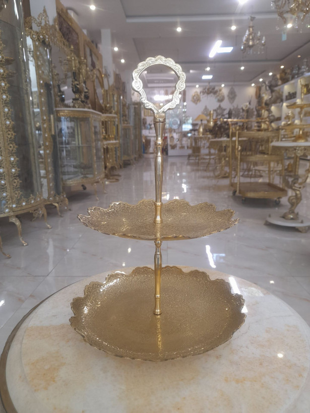 شیرینی خوری برنجی دو طبقه طرح طاووس لب قلعه - برند متالوکس