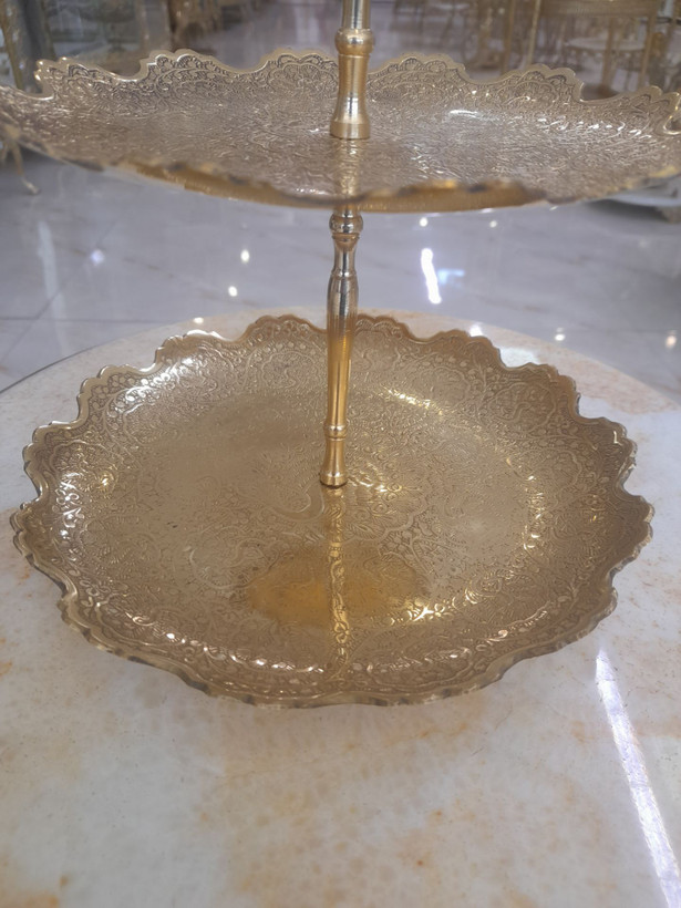 شیرینی خوری برنجی دو طبقه طرح طاووس لب قلعه - برند متالوکس