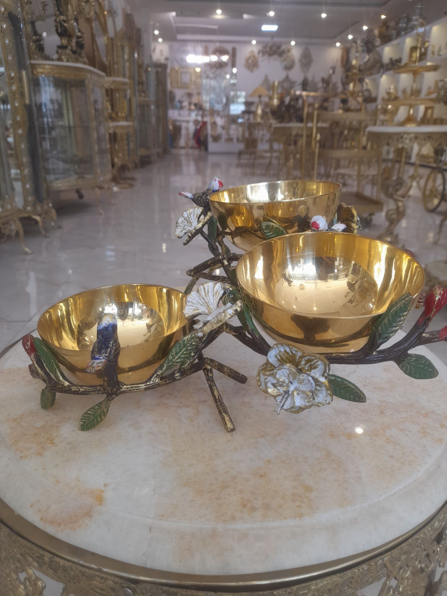 شکلات خوری برنجی سه خانه طرح طبیعت - برند متالوکس