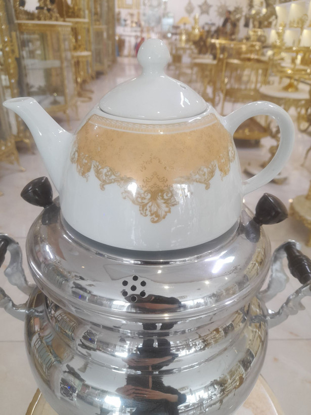 سماور گازی برنجی با آبکاری نقره ای ساده به همراه قوری ست برند متالوکس